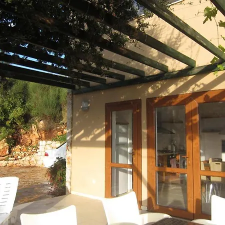 Holiday Cottage 펜션